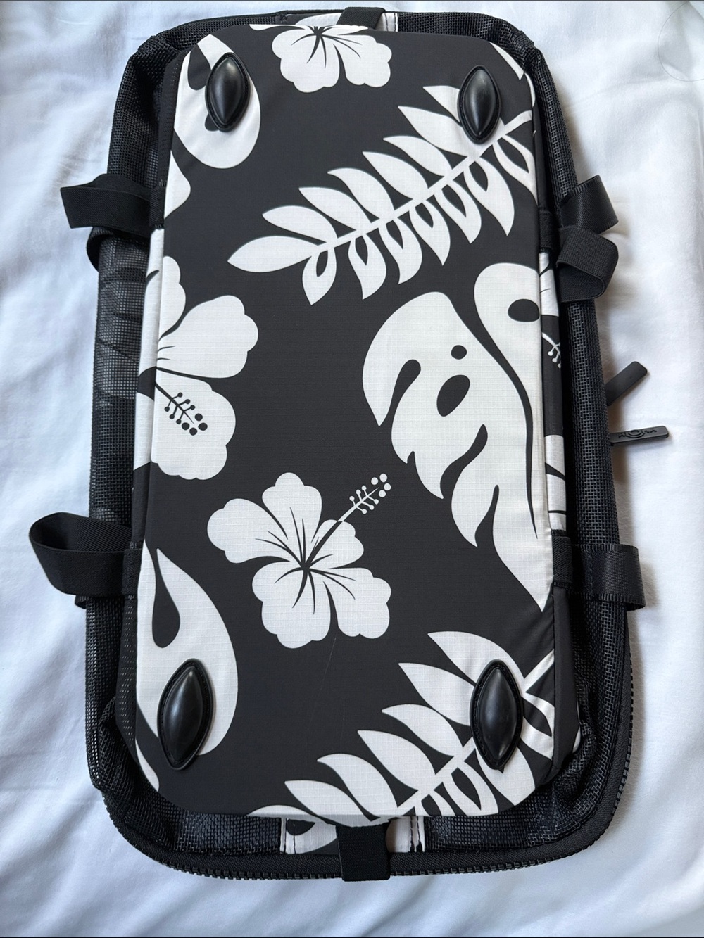 NWT ALOHA COLLECTION COLLAPSIBLE TOTE - Picture 2 of 2